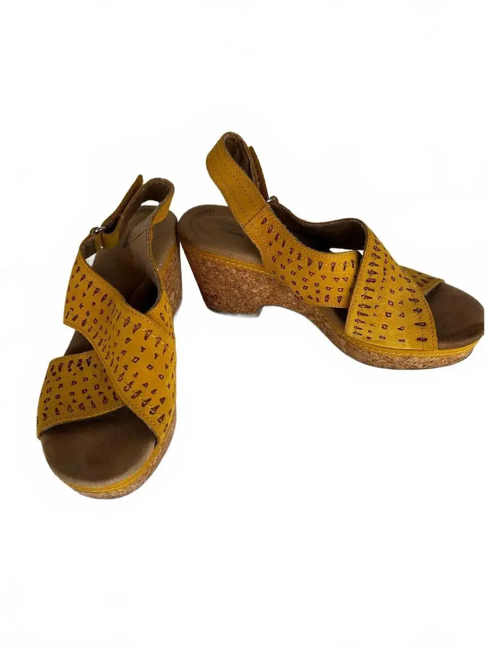Clarks Giselle Bay Mustard Suede Slingback Wedges Sz 7.5